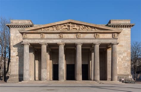  De Neue Wache: Een eeuwenoud monument met een fascinerende geschiedenis