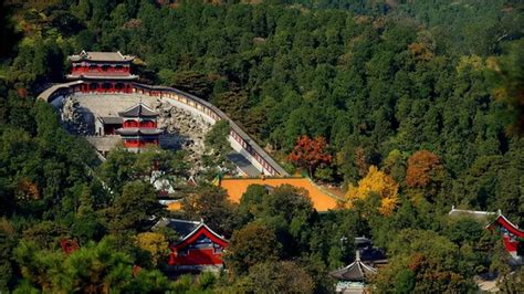 Wandel door de geschiedenis: Ontdek het mysterieuze Xiangshan Park!