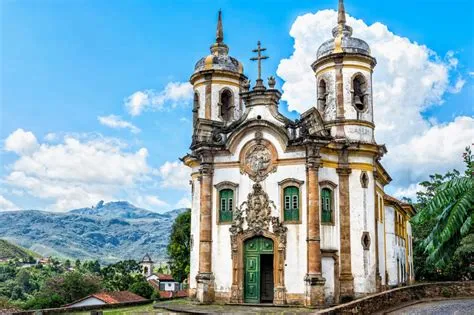  De Sao Francisco Kerkboog: Een Architecturaal Wonder en Must-See in Ouro Preto!