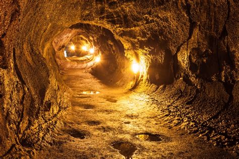 De wonderlijke grotten van Shihu: een ondergrondse reis door de eeuwen heen!