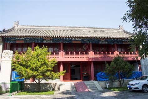 Zhengzhou Garden:  Een oase van rust met traditionele architectuur!